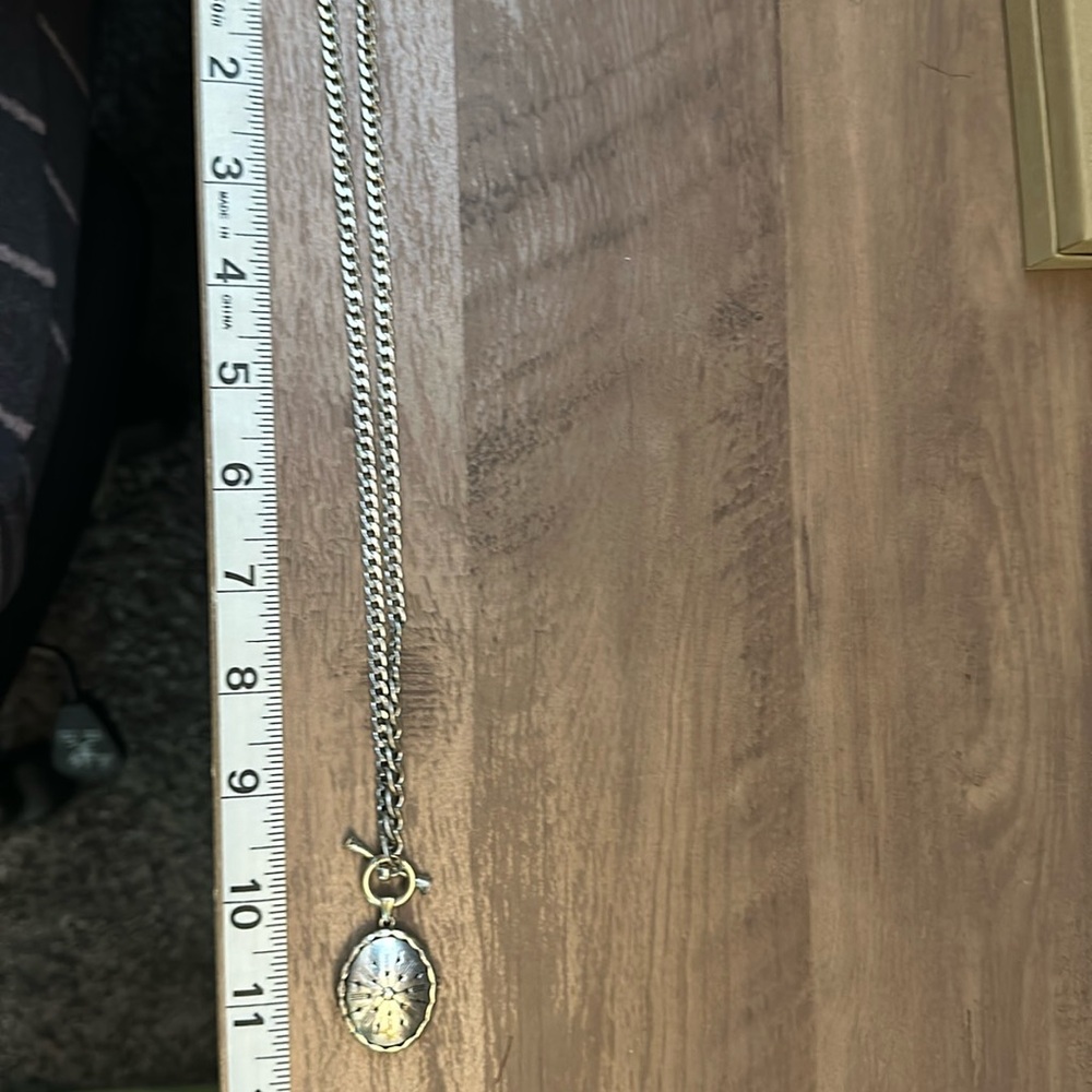 Fossil Locket - Picture 5 of 5